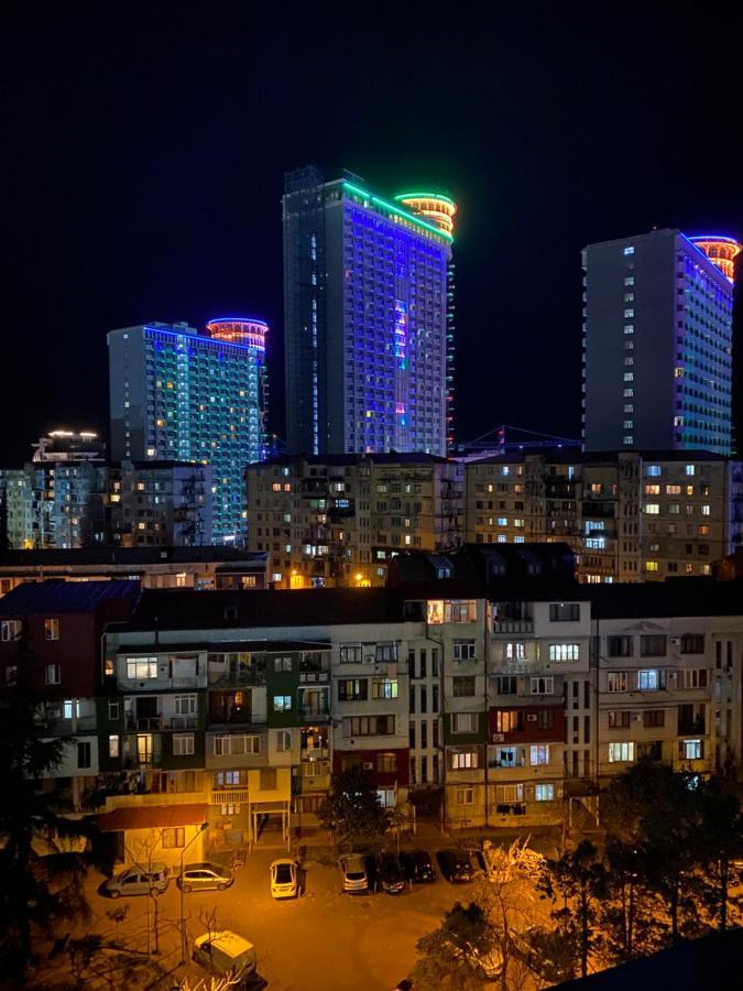 "Студия 24" - Посуточно И Помесячно Batumi Ngoại thất bức ảnh