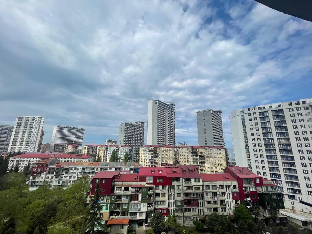 "Студия 24" - Посуточно И Помесячно Batumi Ngoại thất bức ảnh